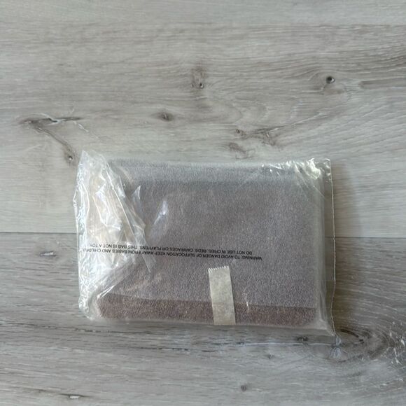 COACH Corner Zip Wristlet In‎ Signature Canvas Khaki Saddle Brown NWT in … - Picture 7 of 7